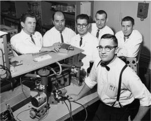A-team-of-GE-scientists-working-alongside-LED-inventor-Nick-Holonyak-in-1962