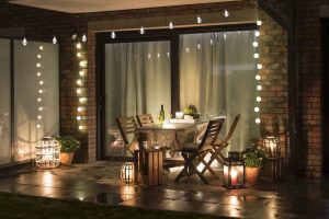 3 estilos de iluminación otoñal para el jardín de tu casa